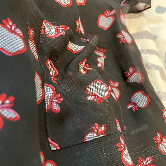 Speechless red black apple design 2 layer casual shirt - Picture 7 of 8